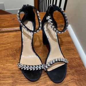 Jewel Badgley Mischka mayra Block Heels